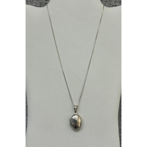 Sterling Silver Oval Engraved Locket Necklace 17" #65100 - Picture 1 of 8